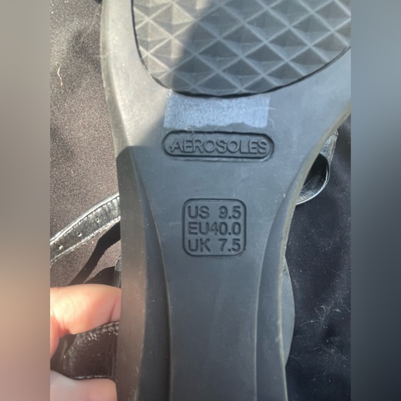 Sandals - Picture 4 of 4